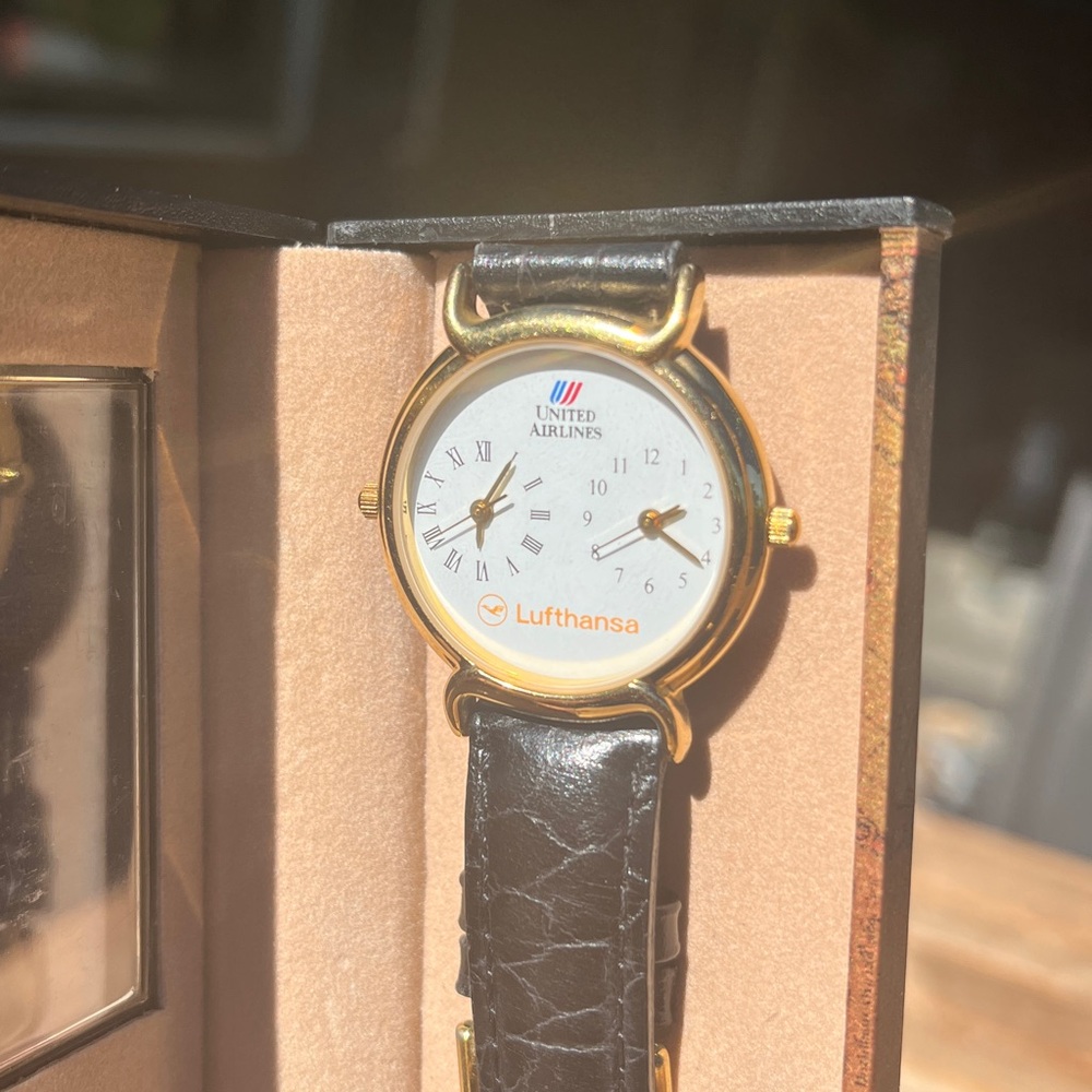 Vintage United/Lufthansa Airlines Dual Time Zone Watch With Box